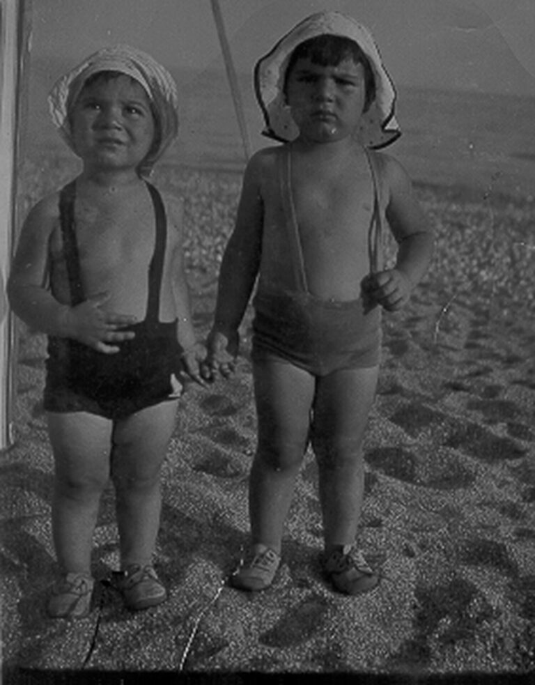 - 1935 - CON GIANNI al MARE