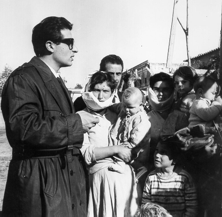 - 1961 - TRA I BARACCATI DI TRAIANO